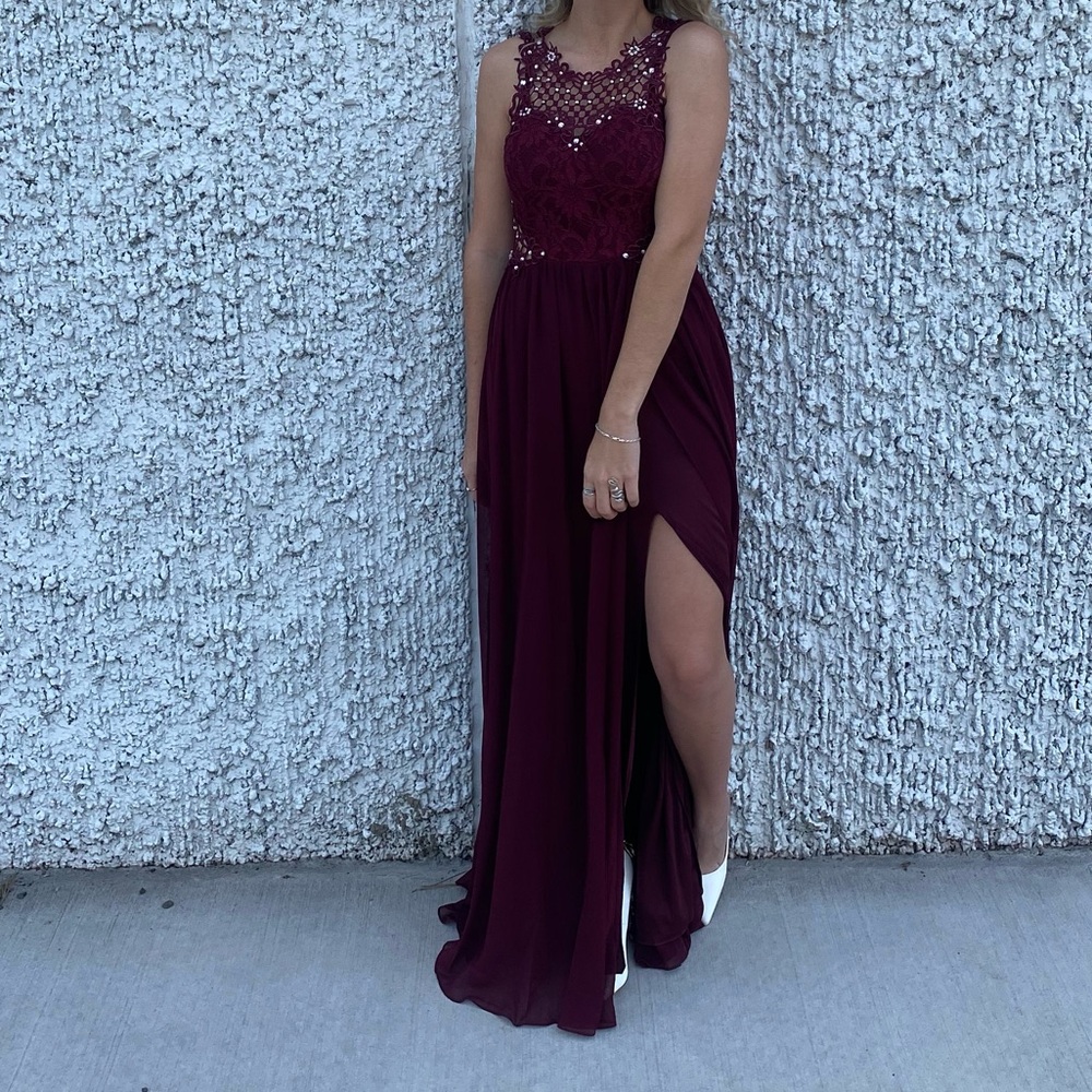 Elegant Burgundy Evening Gown